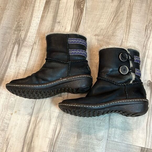 UGG leather boots size 6 - Picture 1 of 7